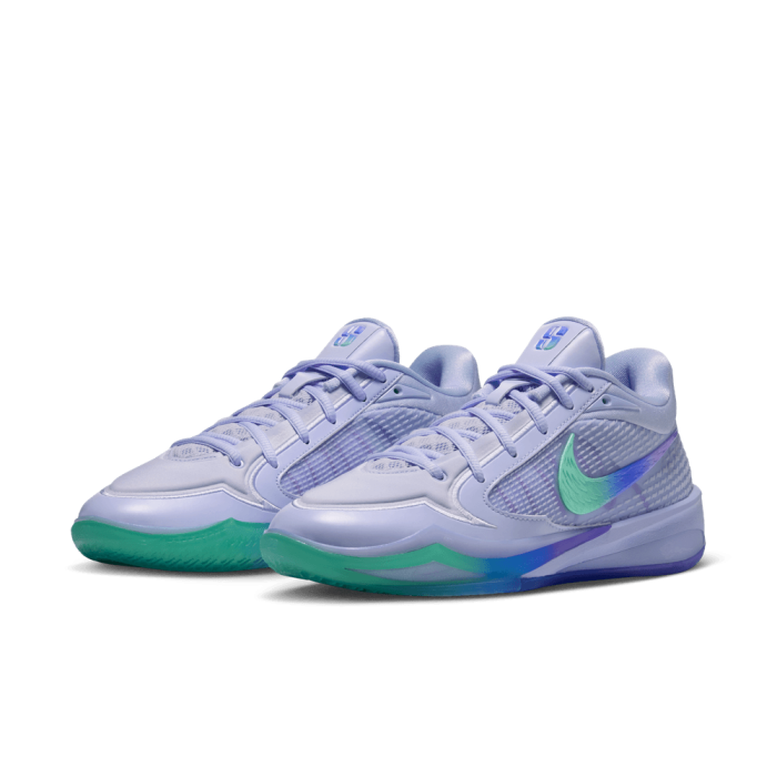 Nike Sabrina 4 "superstition" palest purple/victory lapis-green glow