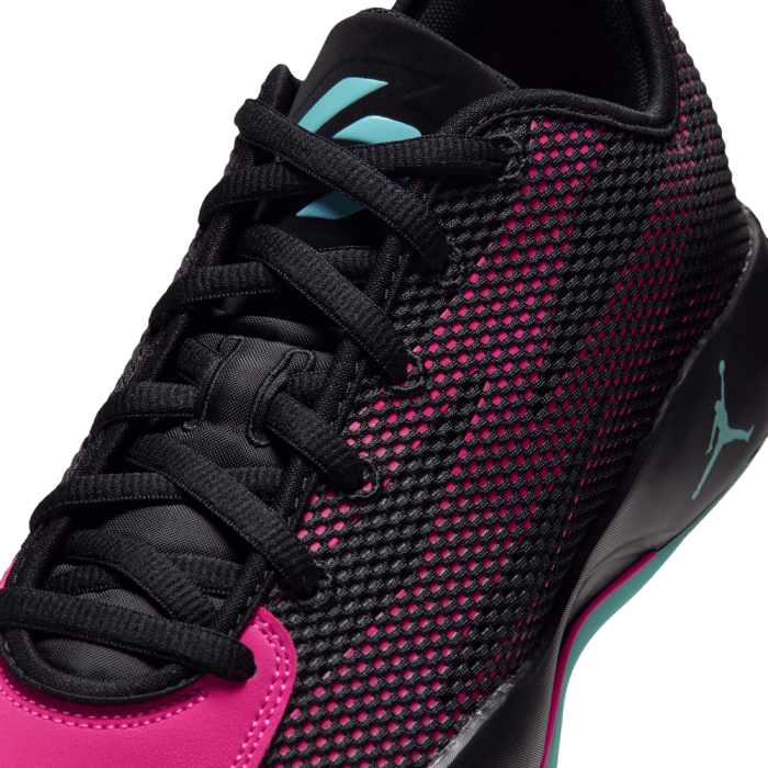 Jordan Luka 77 black/bleached turq-laser fuchsia