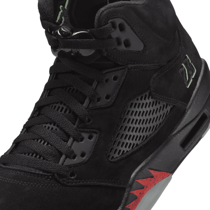 Air Jordan 5 Retro Halloween