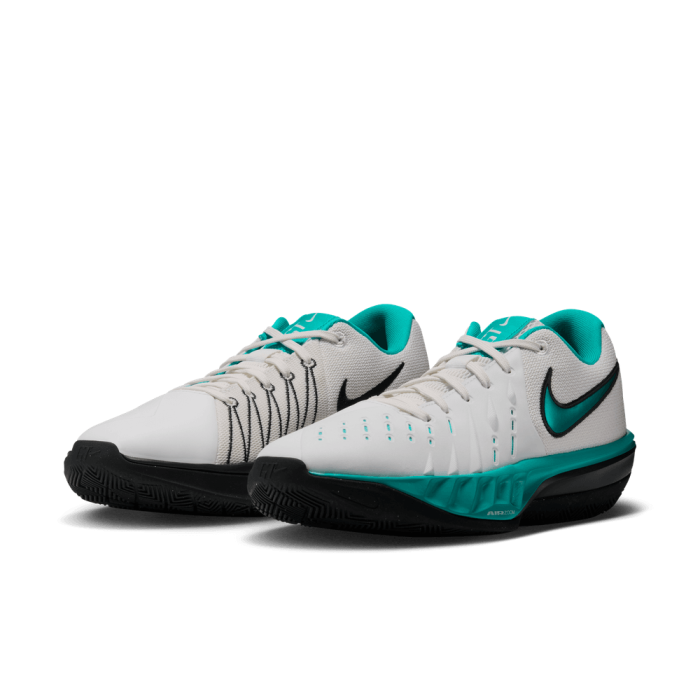 Nike G.T. Cut Academy 2 summit white