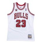 Color Blanc du produit Maillot NBA Michael Jordan Chicago Bulls 1998...
