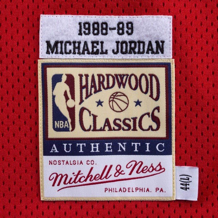 Authentic Jersey '95 Chicago Bulls Ajy4lg19002-cbublck95mjo-2xl NBA image n°3