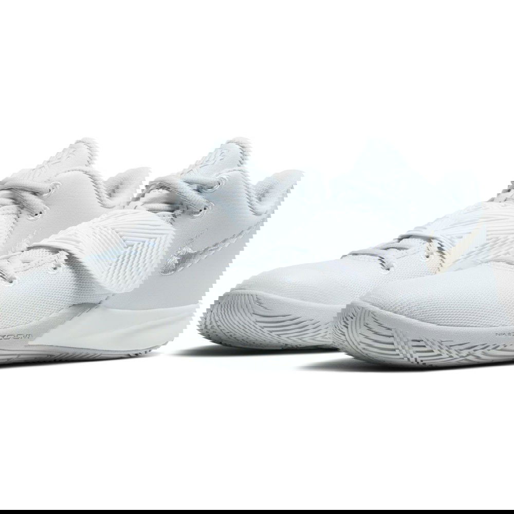 kyrie flytrap white metallic silver