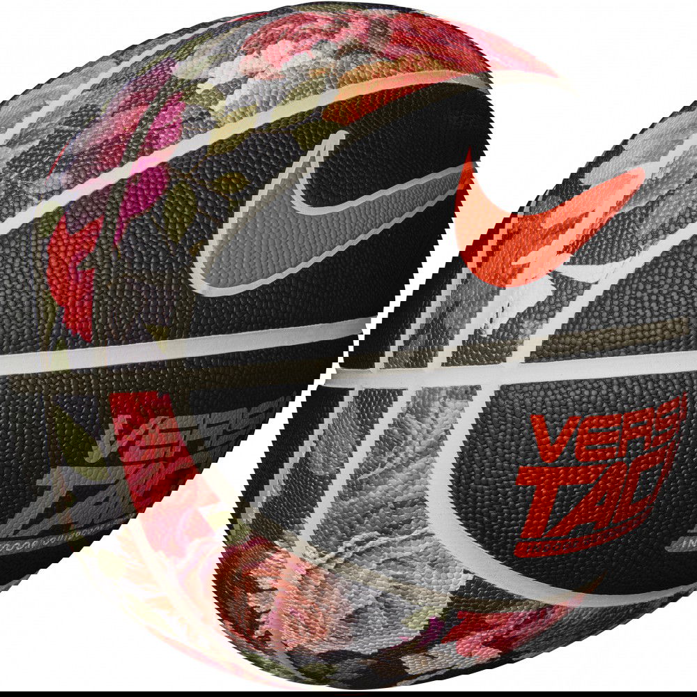 nike versa tack 8p