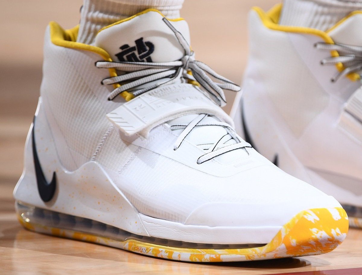 Top 10 Sneakers : Les Raptors Champions NBA et Curry rend hommage à Oakland !